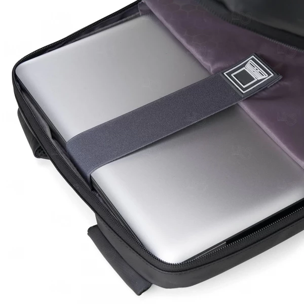 Mochila Couro Sintético 22L com USB Personalizada 